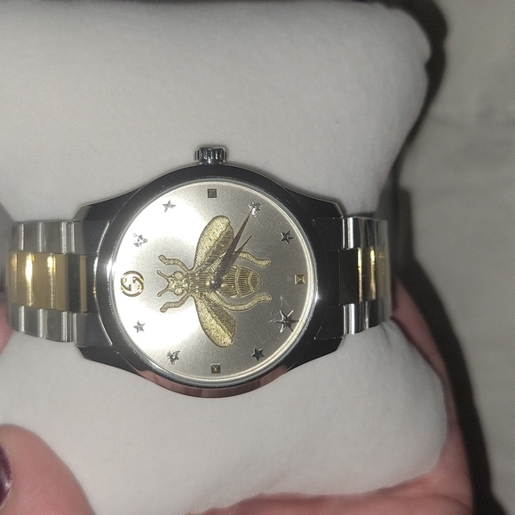 Authentic Gucci watch PRICE IS STERN/willing to trade - Picture 5 of 12